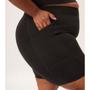 Girlfriend Collective Black High-Rise Pocket Bike Short